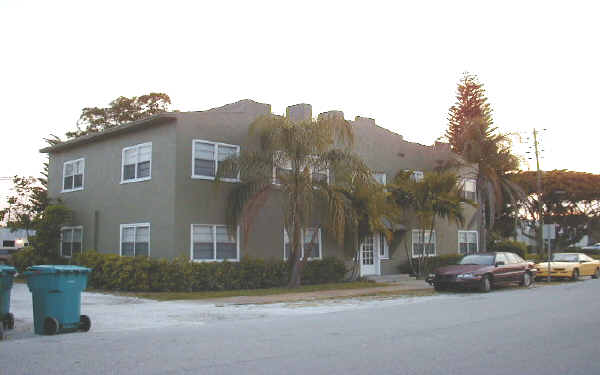 107 SW 2nd Ave in Boynton Beach, FL - Building Photo - Building Photo