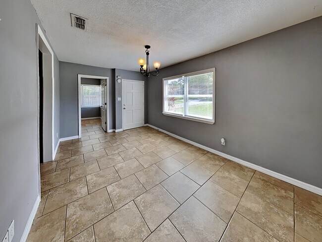 1613 Warren Ave in Lakeland, FL - Building Photo - Building Photo