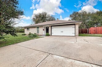 524 Patterson Dr in Mansfield, TX - Building Photo - Building Photo