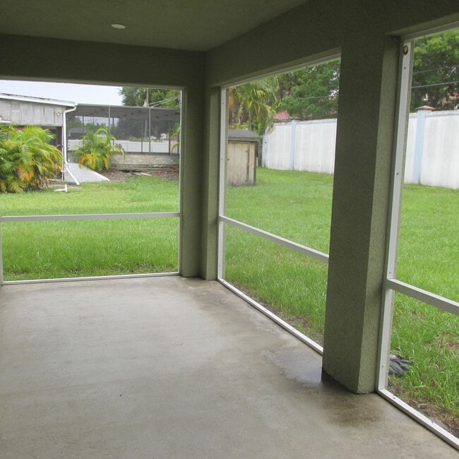 property at 1726 SE Minorca Ave