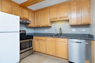 5457 W Edmunds St, Unit 1A in Chicago, IL - Building Photo - Building Photo