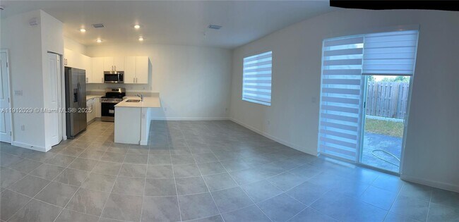 1406 SE 6th Rd in Homestead, FL - Building Photo - Building Photo