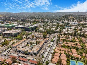 21500 Burbank Blvd in Los Angeles, CA - Building Photo - Building Photo