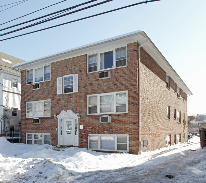 1452 Concord Pl in Elizabeth, NJ - Building Photo