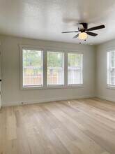 164 Day Rd in San Antonio, TX - Building Photo - Building Photo