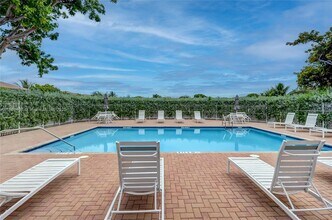 8631 NW 110th Ave in Doral, FL - Building Photo - Building Photo