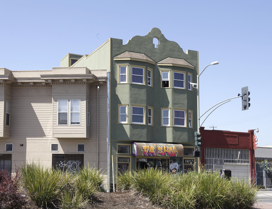 2415 San Pablo Ave in Oakland, CA - Building Photo