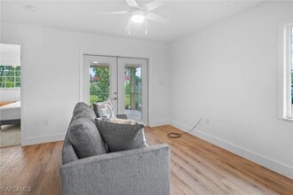 1046 Periwinkle Way in Sanibel, FL - Building Photo - Building Photo