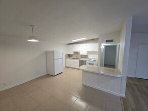 2545 N Flanwill Blvd, Unit 1 in Tucson, AZ - Building Photo - Building Photo