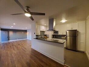 Amberwood Drive in South Pasadena, CA - Building Photo - Building Photo