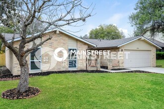 9501 Chelmsford Dr in San Antonio, TX - Building Photo - Building Photo