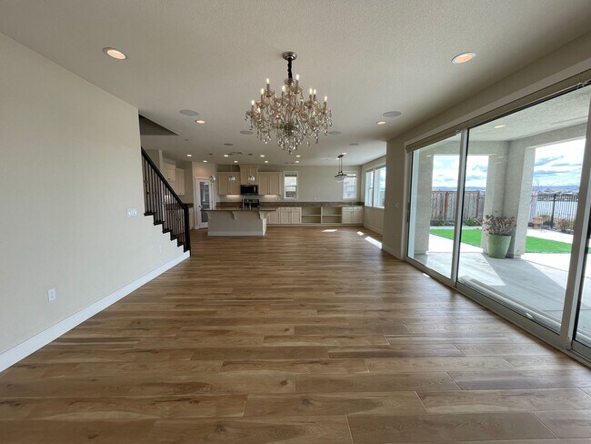 17933 Eastman Ct in Lathrop, CA - Building Photo - Building Photo