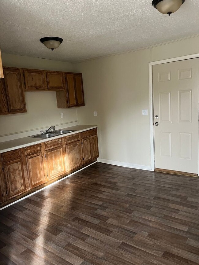 property at 33 Crestview St