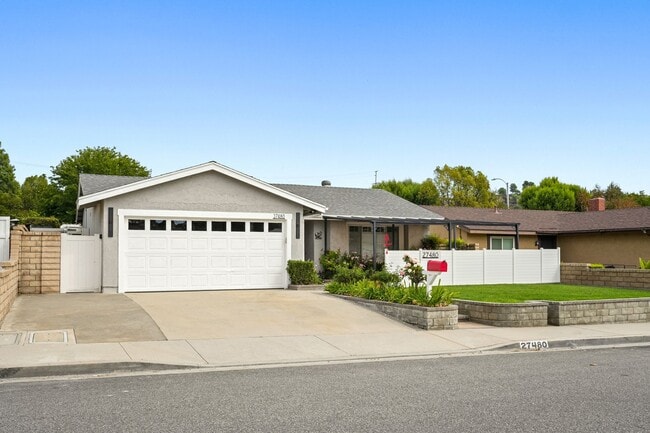 27480 Cherry Creek Dr in Santa Clarita, CA - Building Photo - Building Photo