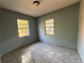 10 Cardinal Ave W in Pharr, TX - Building Photo - Building Photo
