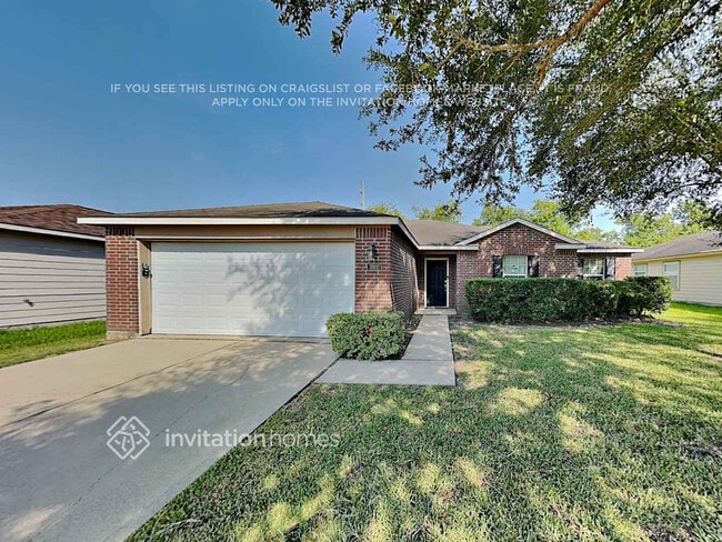 property at 3902 Enclave Mist Ln