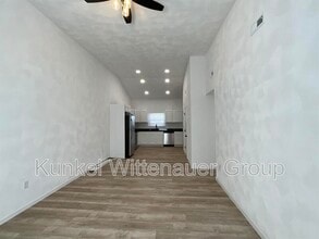 5 Lakewood Dr in Belleville, IL - Building Photo - Building Photo