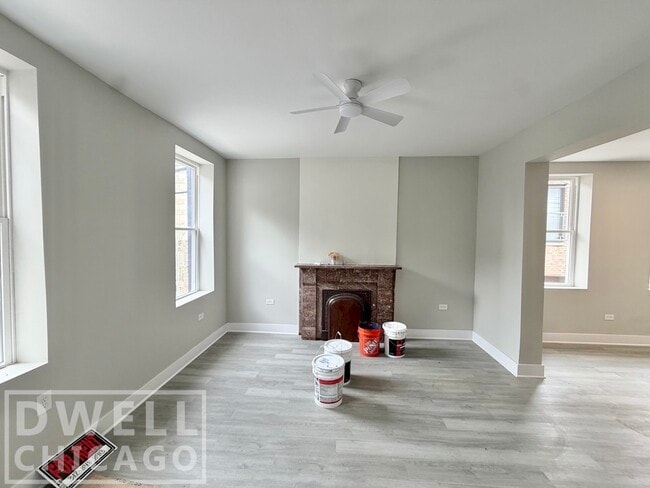 1546 W Walton St, Unit 2F