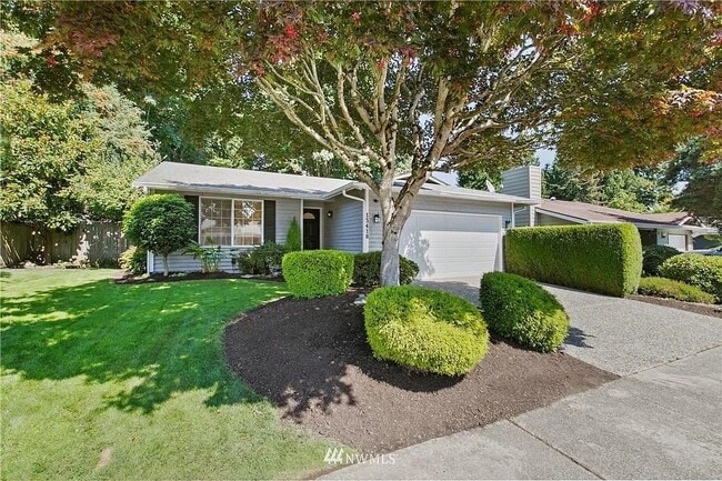 13418 NE 136th Pl in Kirkland, WA - Building Photo - Building Photo