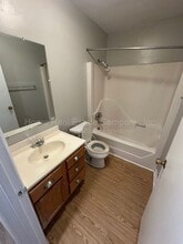 1002 Salisbury St in Kernersville, NC - Building Photo - Building Photo