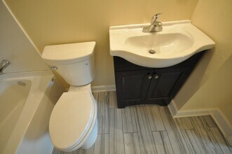 360 Bucoto Ct in Lexington, KY - Building Photo - Building Photo