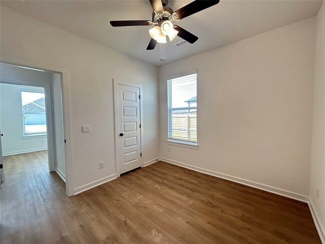 property at 522 N Goose Xing