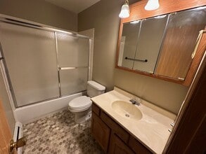 814 Shannon Ln, Unit 814 in Kirksville, MO - Building Photo - Building Photo