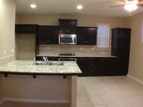 1532 N Sanders Ave in Clovis, CA - Building Photo - Building Photo