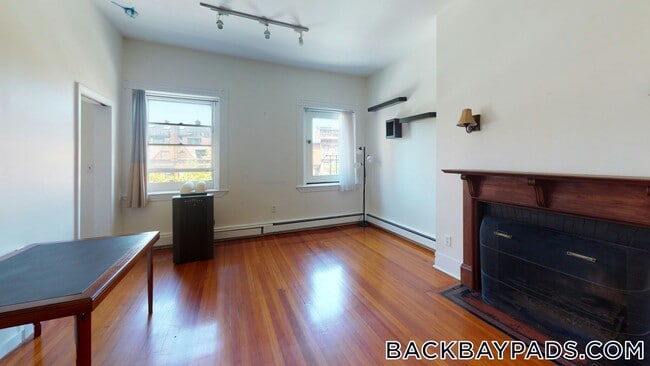 591 Beacon St, Unit 7