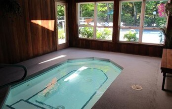 Emerald Pointe Apartments in Lacey, WA - Building Photo - Building Photo