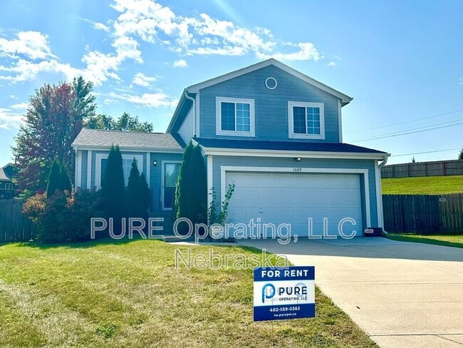 1009 Bison Cir in Papillion, NE - Building Photo - Building Photo
