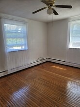 100 E Park Ave in Ambler, PA - Foto de edificio - Building Photo