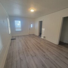 407 W 1st St in Sioux City, IA - Building Photo - Building Photo