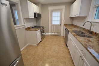 1949 Kinney Ave in Cincinnati, OH - Building Photo - Building Photo