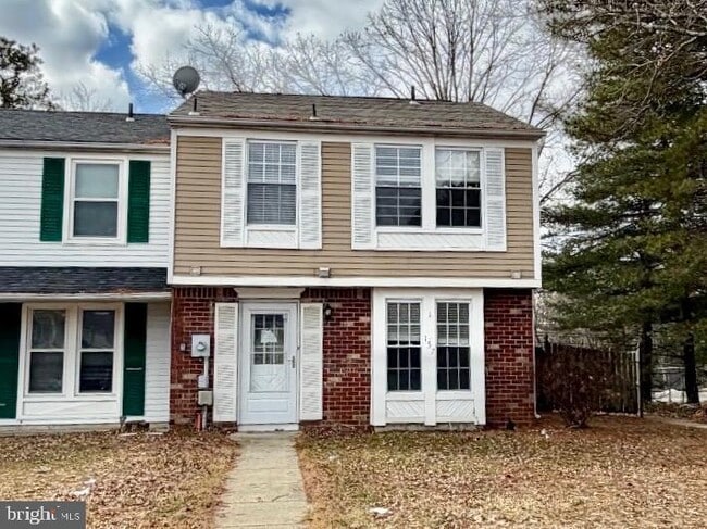 property at 157 Villa Knoll Ct