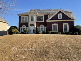 2735 Wolf Trail in Atlanta, GA - Building Photo