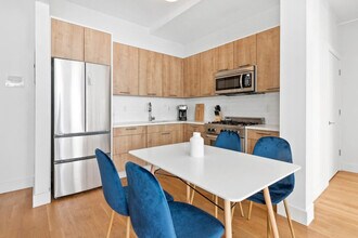 519 W 45th St in New York, NY - Building Photo - Building Photo