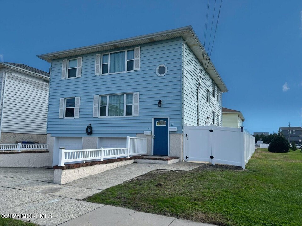 61-63-63 K St in Seaside Park, NJ - Building Photo