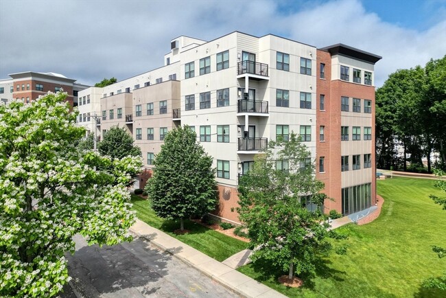 999 Hancock St in Quincy, MA - Building Photo - Building Photo
