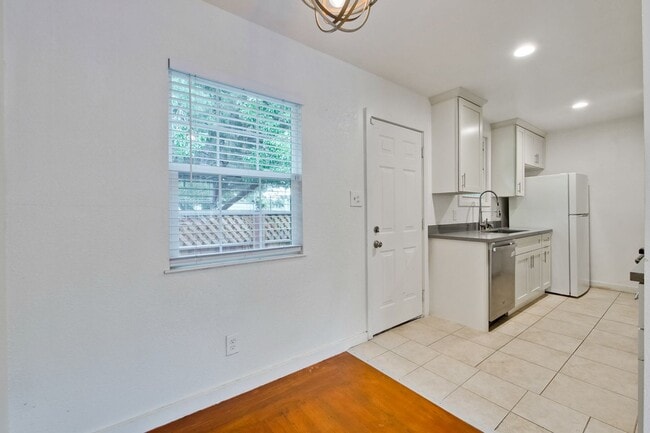 1364-1364 I St in Union City, CA - Building Photo - Building Photo