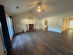 335 Charlyne Way in Dacula, GA - Building Photo - Building Photo