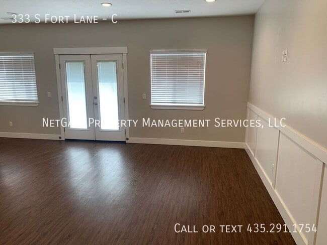 333 S Fort Ln in Layton, UT - Building Photo - Building Photo