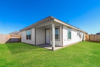 3001 Wood Lily Dr in Brookshire, TX - Building Photo - Building Photo