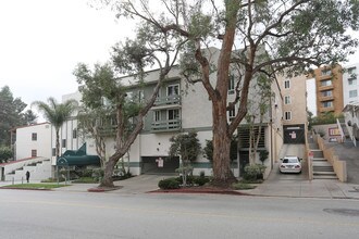 Gayley Towers in Los Angeles, CA - Building Photo - Building Photo