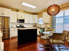 8300 Alvin High Ln in Austin, TX - Building Photo - Building Photo