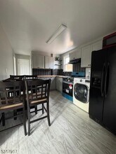 416 S 5th St, Unit Rear in Elizabeth, NJ - Building Photo - Building Photo