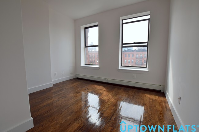 2273 7th Ave-Unit -5C in New York, NY - Building Photo - Building Photo