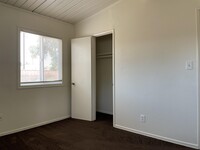 1346 Ave H 15 photo'