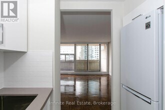 33 Isabella St in Toronto, ON - Building Photo - Building Photo