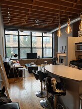 3201 N Seminary Ave, Unit 206 in Chicago, IL - Building Photo - Building Photo